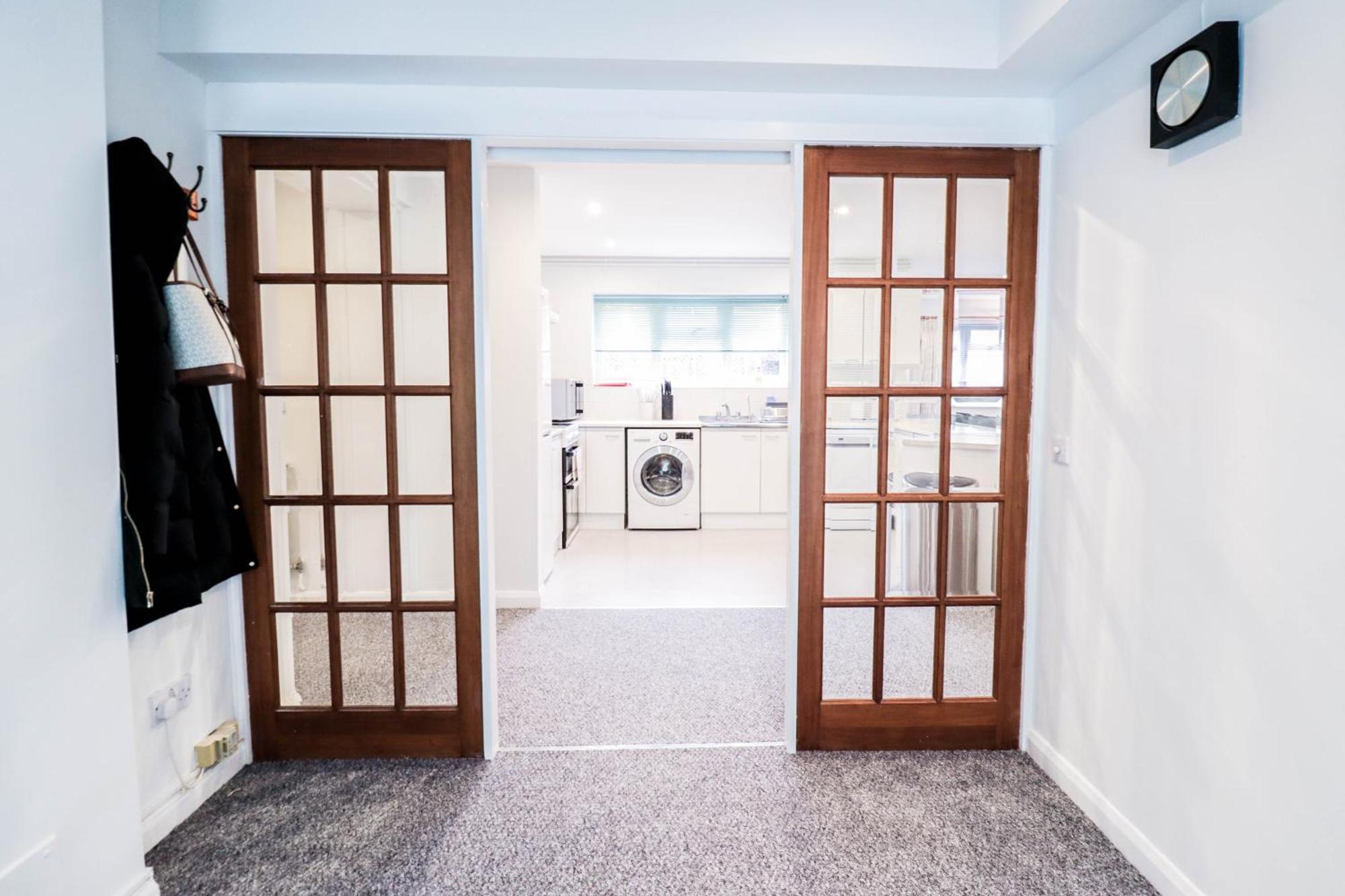 Bright And Spacious Contractor House L Parking! Borehamwood Esterno foto